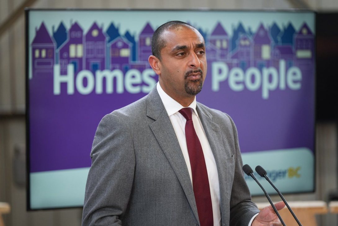 Minister of Housing Ravi Kahlon