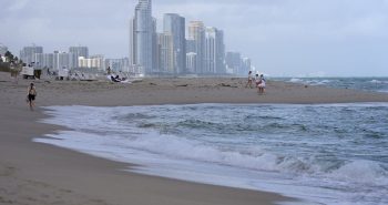 Snowbirds are scrambling to sell their homes in Florida